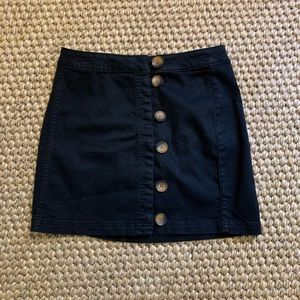 Free People button black demin skirt